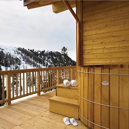 Apart-hotel Carlina By Les Etincelles 4*