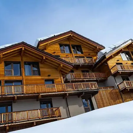 Apart-hotel Carlina By Les Etincelles 4*